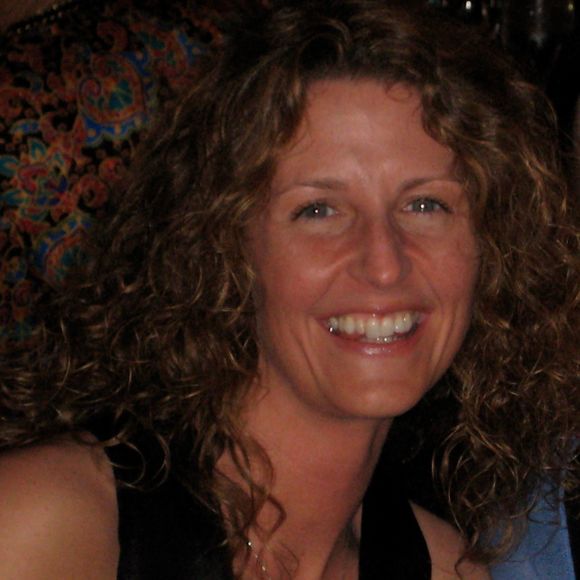 Meet your Posher, Cindy - Picture 1 of 1